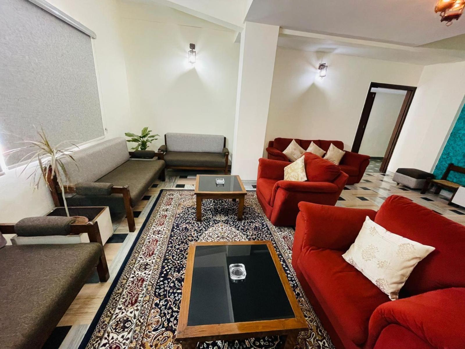 Gautam Hotel Varanasi Bagian luar foto
