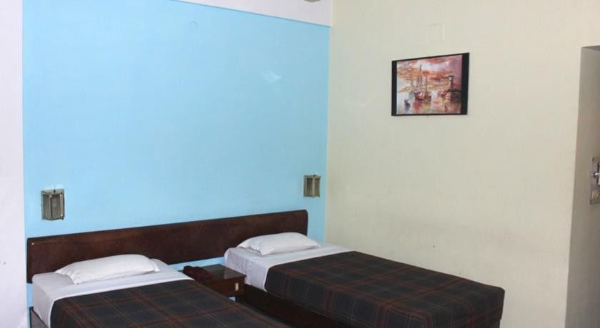 Gautam Hotel Varanasi Bagian luar foto
